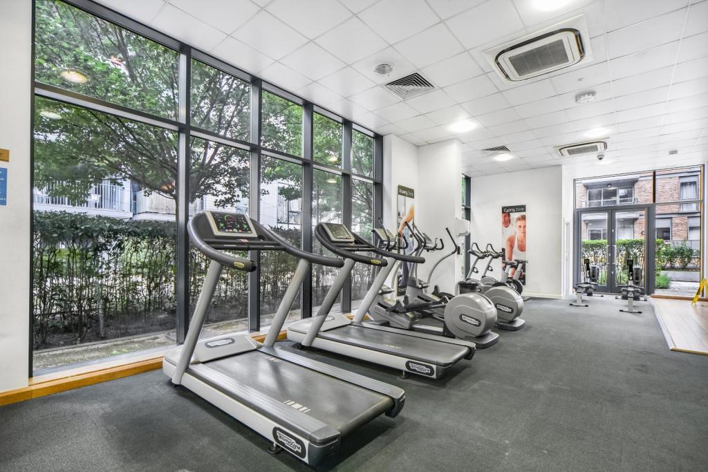 Chadwick Court, Jonzen Walk, Poplar, London, E14 – 2 Bedroom Apartment for Sale