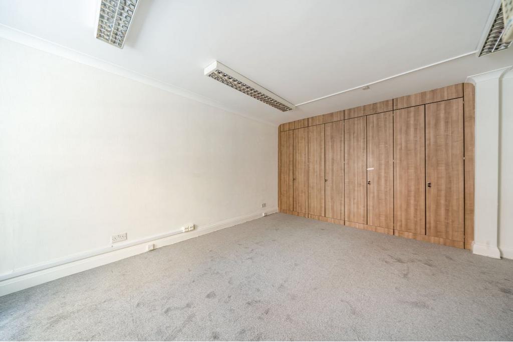 5-6 Bartholomew Place, City Fringe – Office Space for Sale – £1,100,000