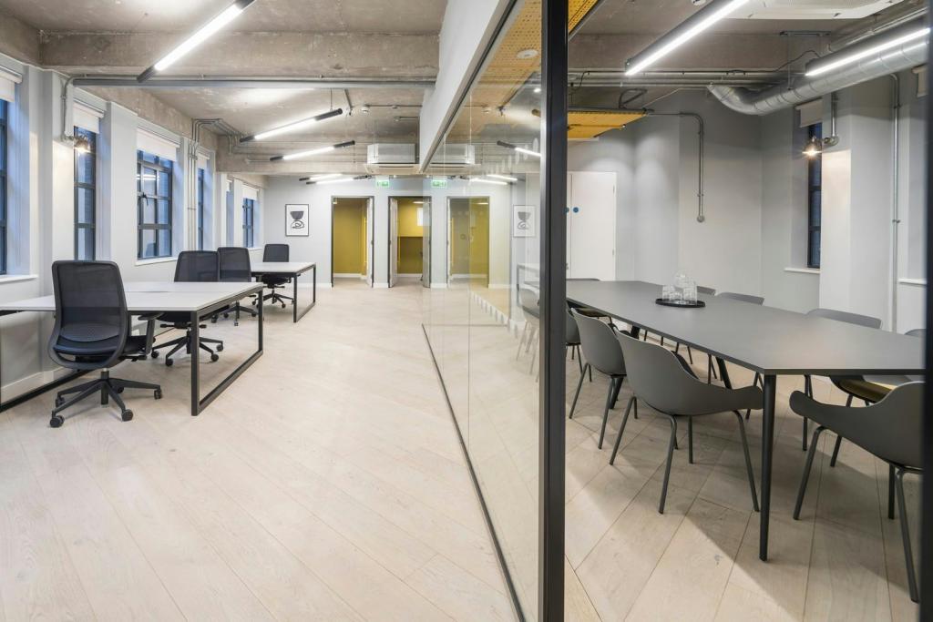 For Sale – 20-25 Glasshouse Yard – Office Space – City Fringe, London EC1A 4JN