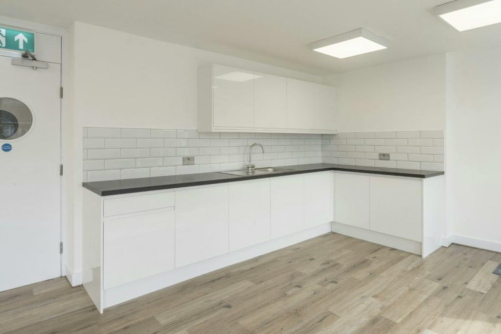 For Lease – 6-9 Kinghorn St – Office Space – City Fringe, London EC1A 7HW