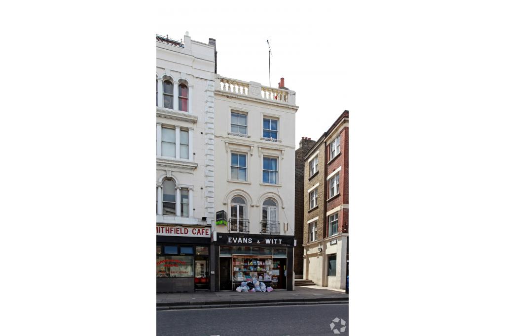 For Lease – 58 Long Ln – Storefront Retail/Residential – City of London