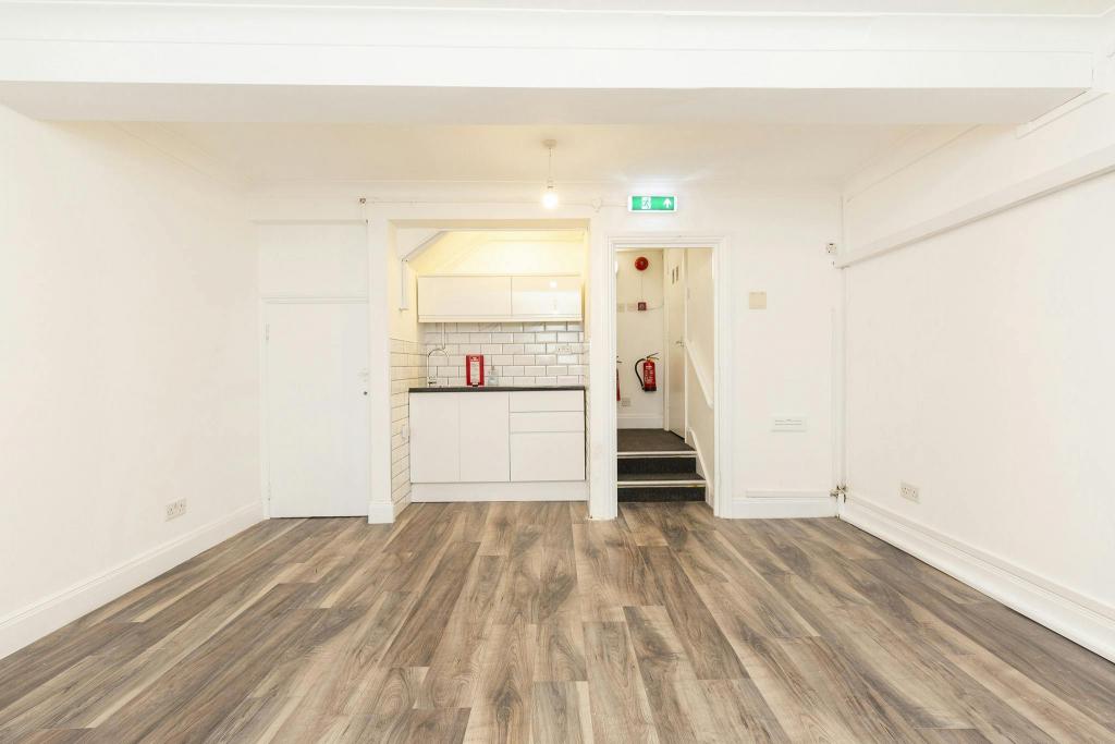 For Lease – 73 Long Ln – Office Unit – City Fringe, London