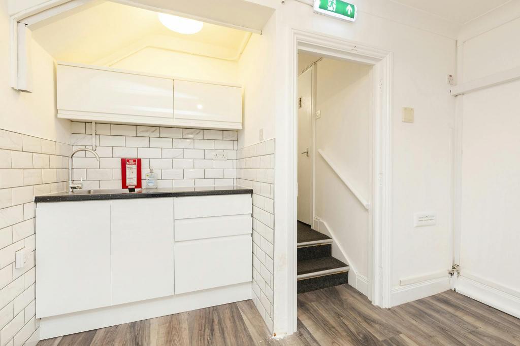 For Lease – 73 Long Ln – Office Unit – City Fringe, London