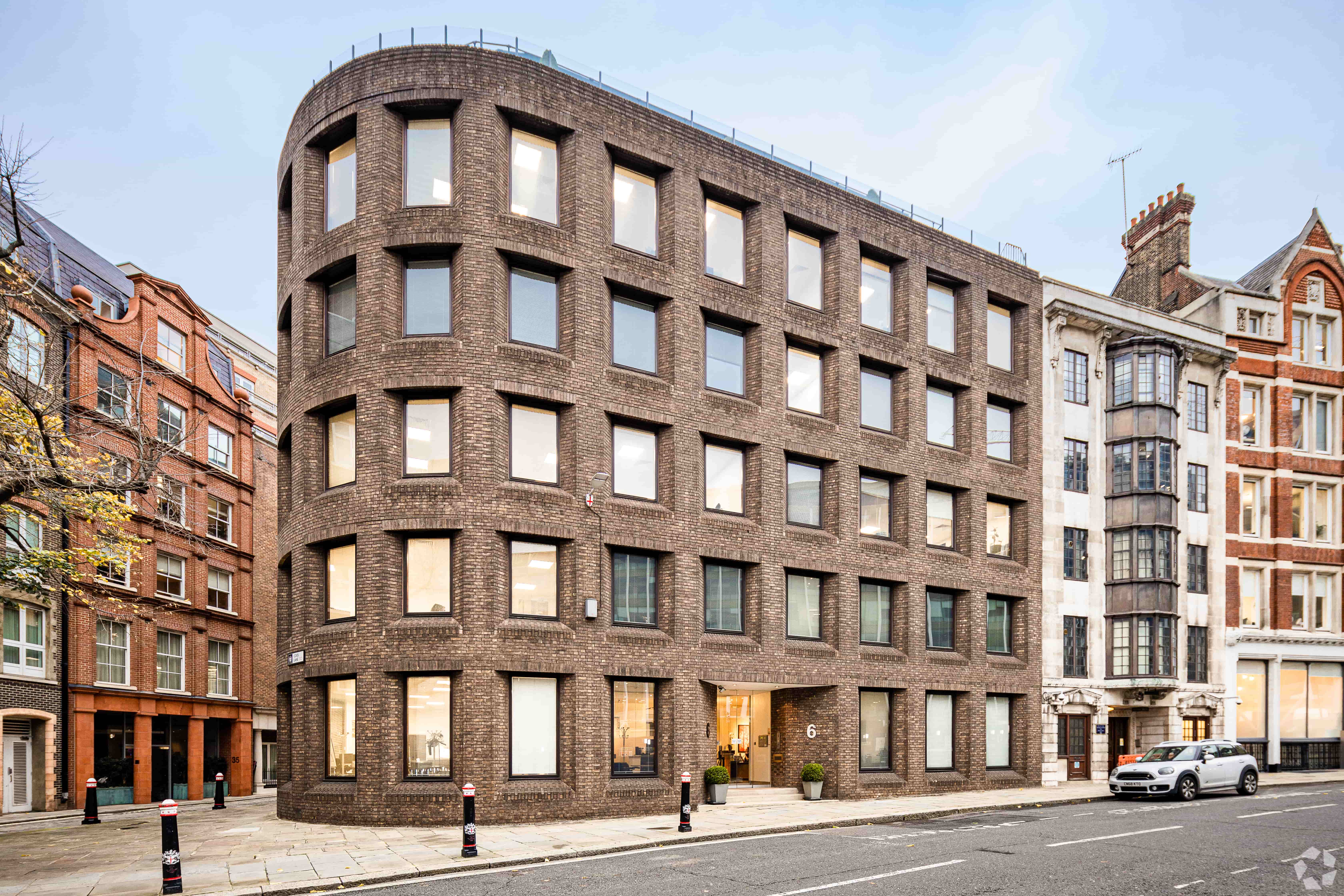 For Lease – 6 Snow Hill – Office Space – City Fringe Submarket – London EC1A