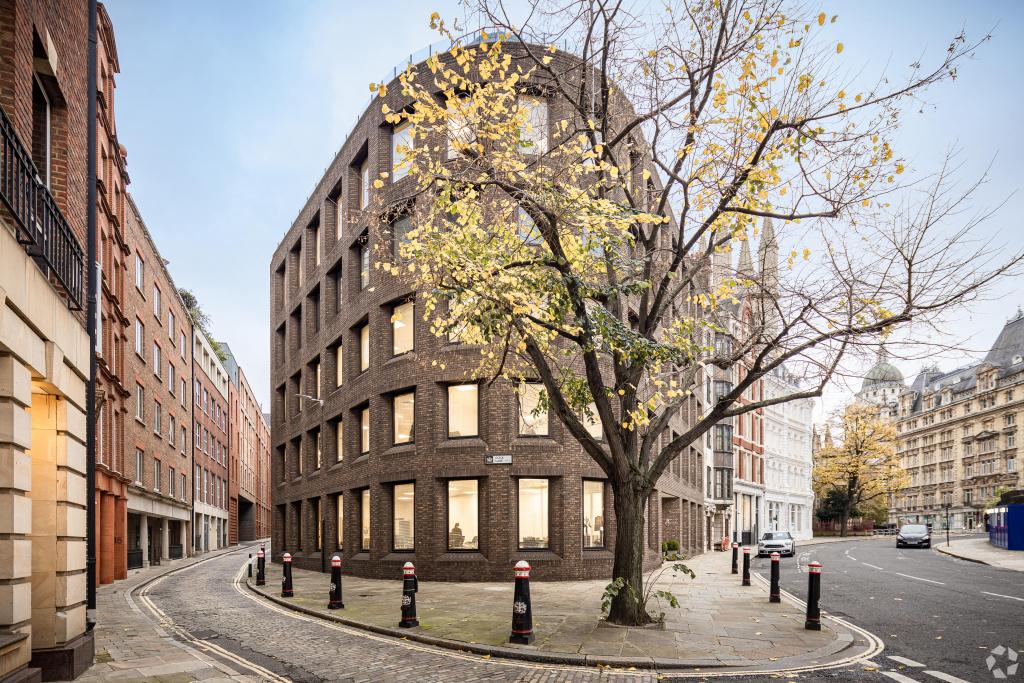 For Lease – 6 Snow Hill – Office Space – City Fringe Submarket – London EC1A