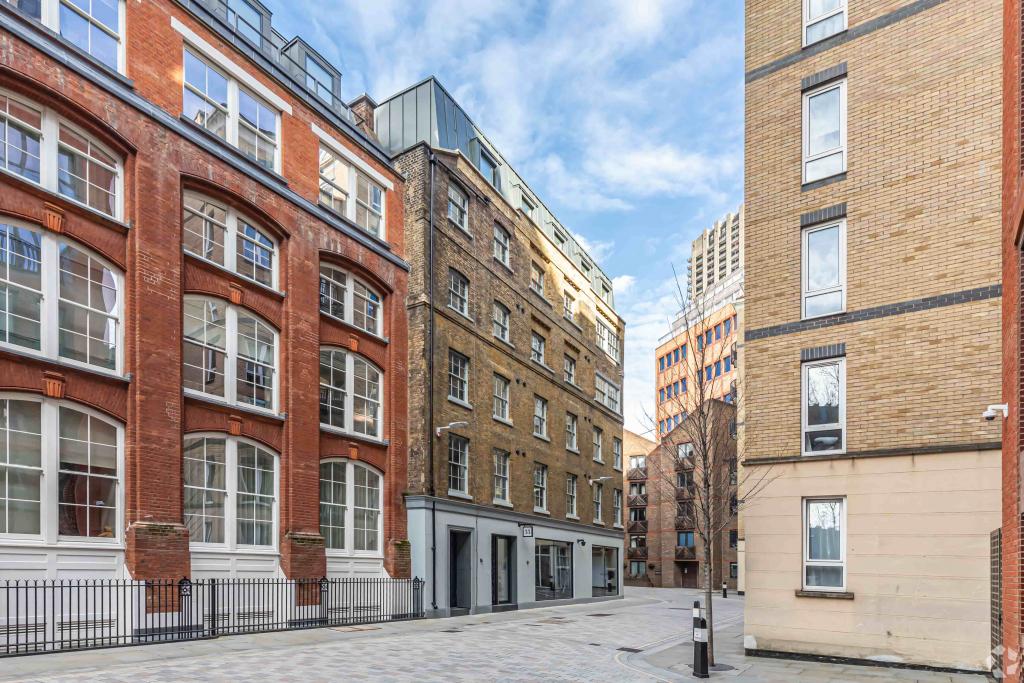 For Lease – 55 Bartholomew Close – Office Space – London