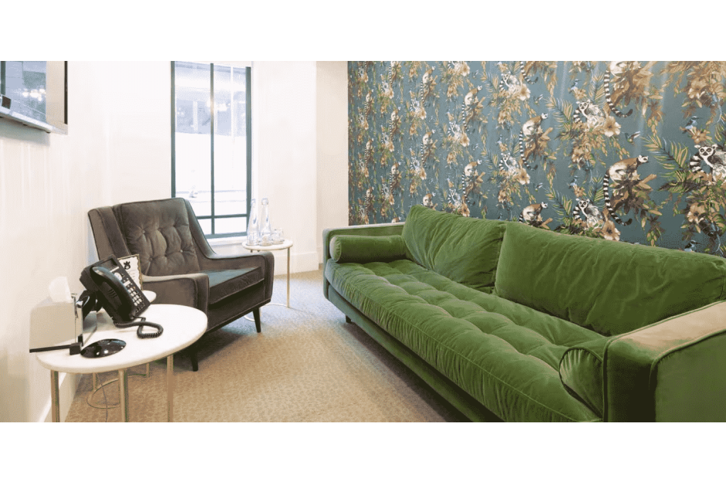 For Lease – 20 Little Britain – Office Space – City Fringe Submarket – London EC1A