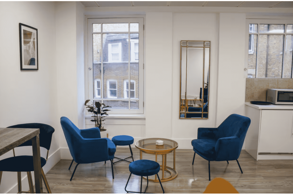 For Lease – 20 Little Britain – Office Space – City Fringe Submarket – London EC1A