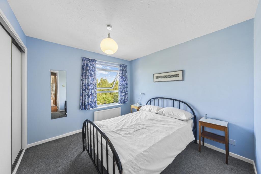 For Sale – Horseshoe Close, Isle of Dogs, London, E14 – One Bedroom Apartment – £300,000