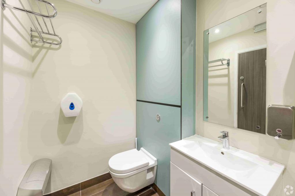 5 St Johns Ln, Farringdon, LondonOffice Space For Lease –  – £39 - £48 per sq ft (FRI