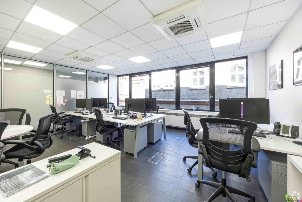 5 St Johns Ln, Farringdon, LondonOffice Space For Lease –  – £39 - £48 per sq ft (FRI