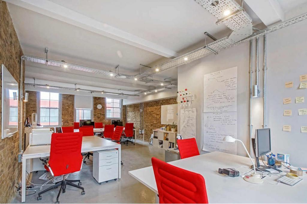 26 Britton St, Farringdon, London EC1M 5NQ For Lease – Office Space