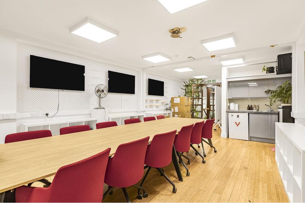 28 Britton St, Farringdon, London EC1M 5UE For Lease – Office Space – £37.50 per sq ft