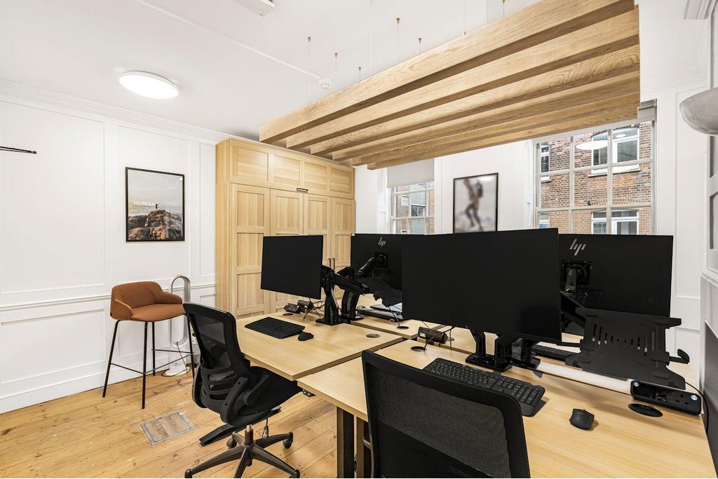 28 Britton St, Farringdon, London EC1M 5UE For Lease – Office Space – £37.50 per sq ft