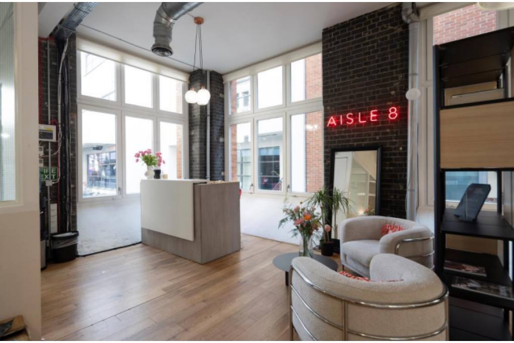 6-8 St John's Sq – Office Space for Lease – 3,700 sq ft – City Fringe, London EC1M