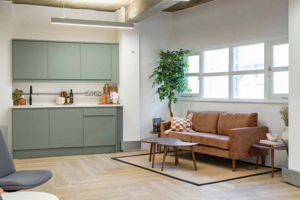 28-30 St John's Sq – Klaco House – Office Space for Lease – 1,099 sq ft – City Fringe, London EC1M