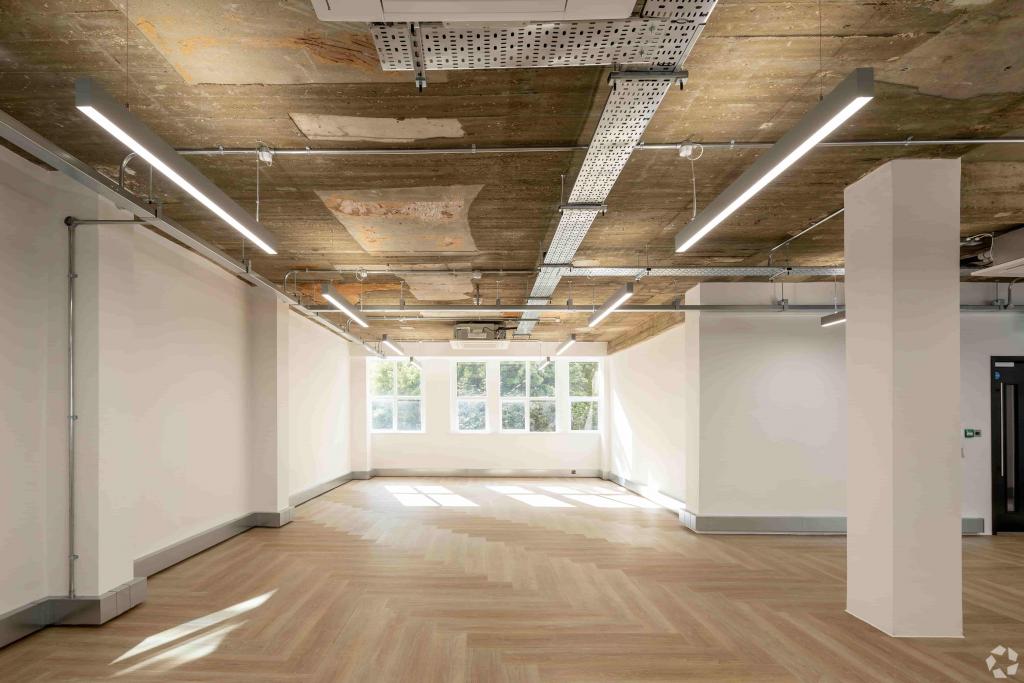 28-30 St John's Sq – Klaco House – Office Space for Lease – 1,099 sq ft – City Fringe, London EC1M