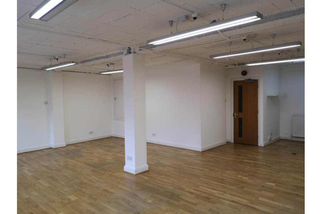 87-88 Turnmill St – Office Space for Lease – 1,569 sq ft – City Fringe, London EC1M