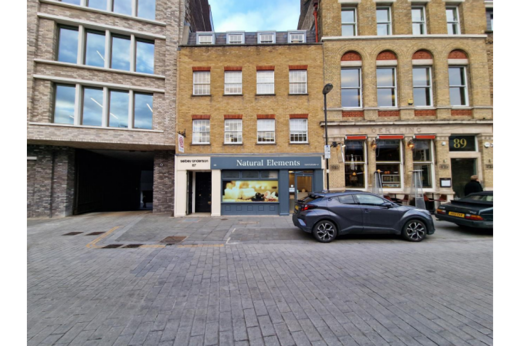 87-88 Turnmill St – Office Space for Lease – 1,569 sq ft – City Fringe, London EC1M