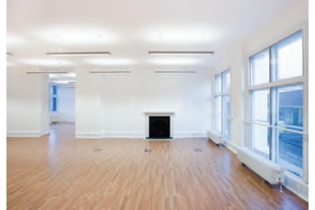 57-61 Charterhouse St – Retail/Office Space for Lease – 2,875 sq ft – Islington, London EC1M