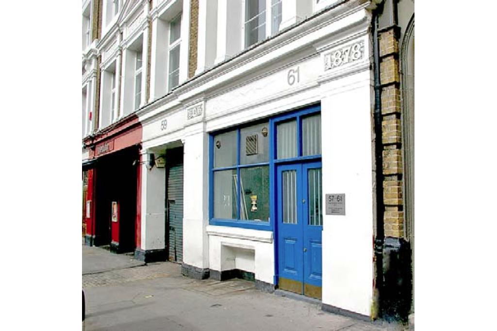 57-61 Charterhouse St – Retail/Office Space for Lease – 2,875 sq ft – Islington, London EC1M