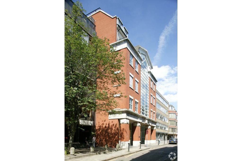 6-7 St Johns Ln – Office Space for Lease – 1,300 sq ft – City Fringe, London EC1M
