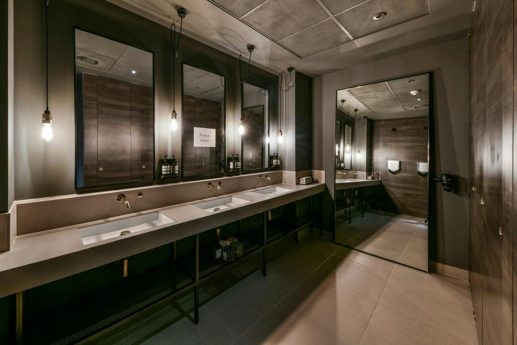 1 St. John's Ln – Office Space – City Fringe Submarket – London EC1M 4BL