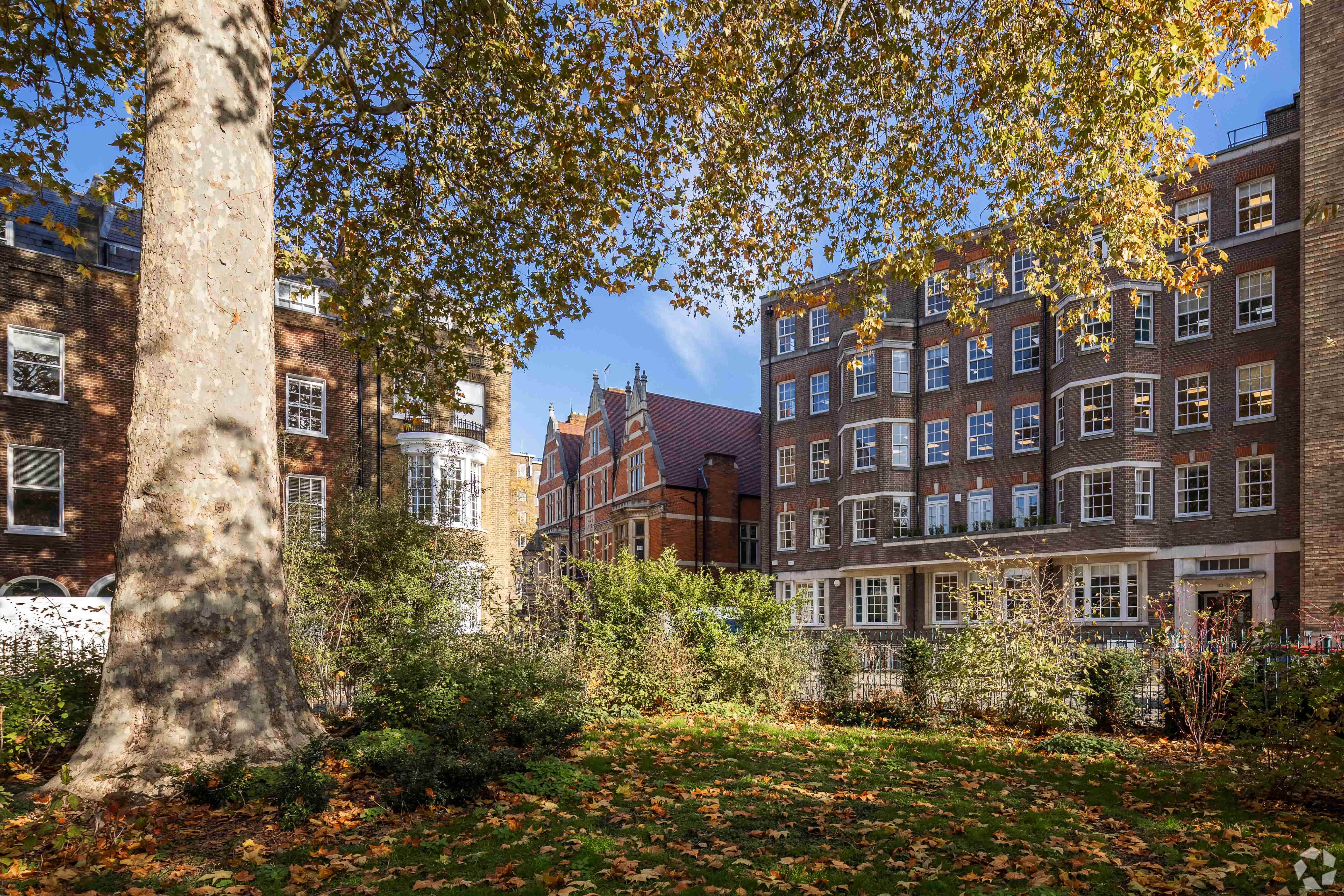10-11 Charterhouse Sq – Welken House – Office Space – City Fringe Submarket – London EC1M 6EH