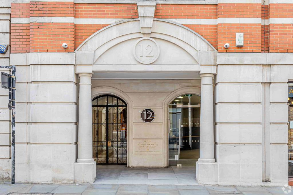 12 Carthusian Street, London EC1M 6EB – Office Space for Lease – 26,176 sq ft