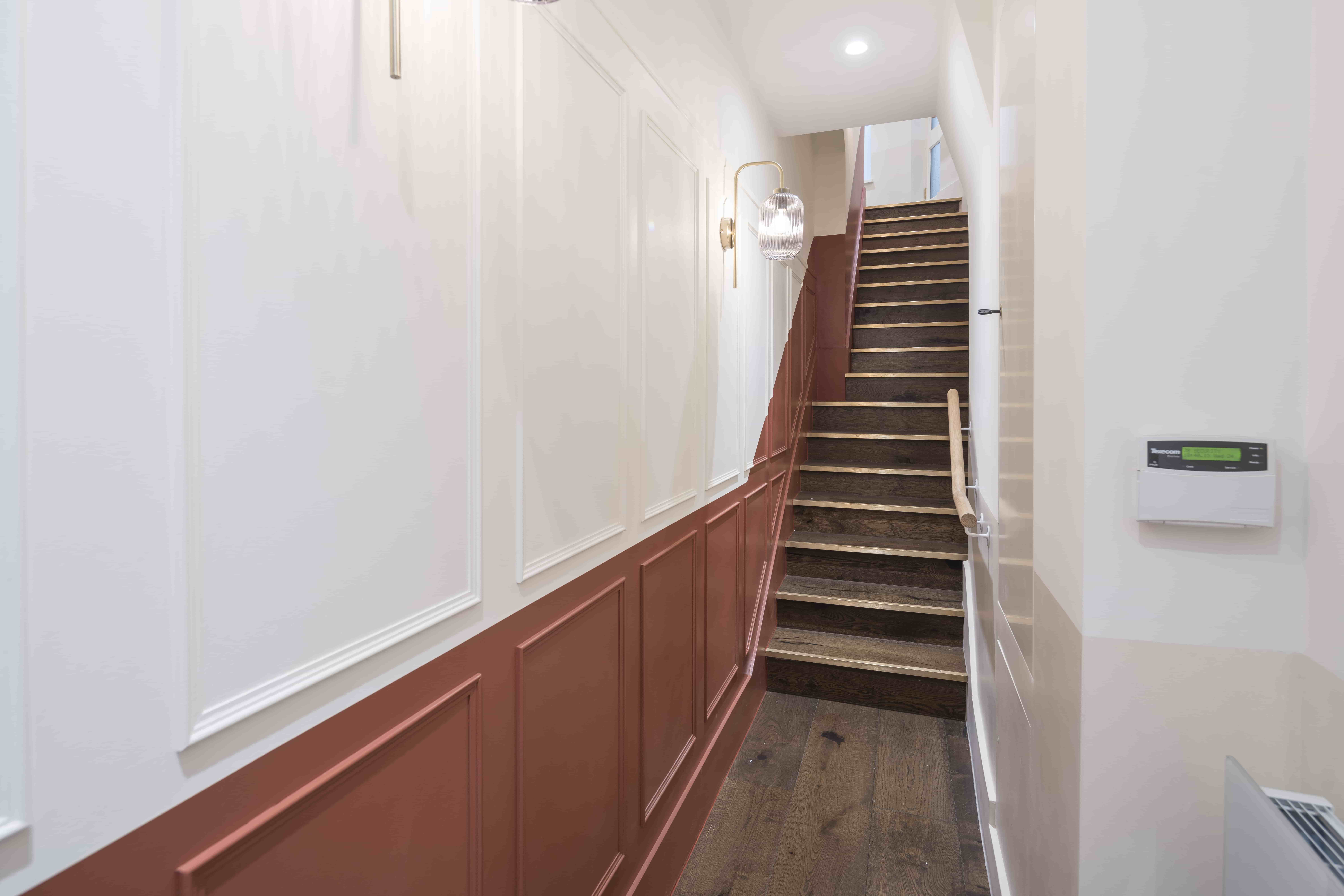 1 Cowcross Street, London EC1M 6DR – Office Space for Lease – 1,234 sq ft