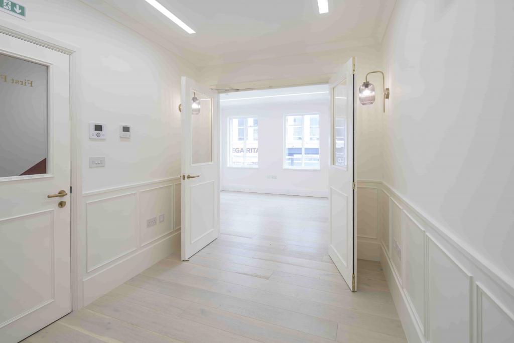 1 Cowcross Street, London EC1M 6DR – Office Space for Lease – 1,234 sq ft