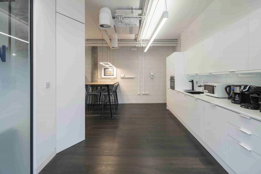 78 Cowcross Street, London EC1M 6HE – Office Space for Lease – 2,024 sq ft