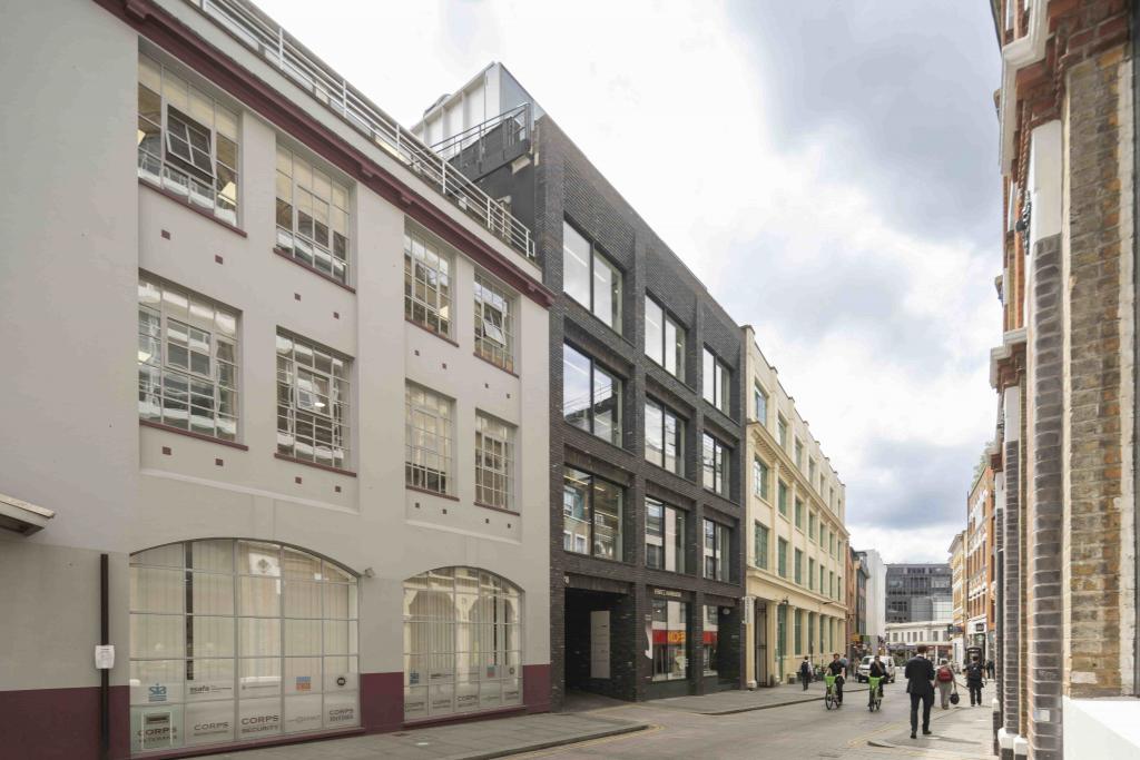 67 Farringdon Road, London EC1M 3JB – Office Space for Lease – 500 sq ft