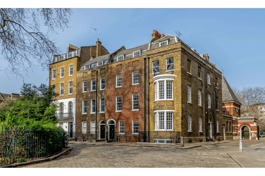 12A Charterhouse Square – Office Space for Lease – 3,233 sq ft – Clerkenwell, London EC1M 6AX