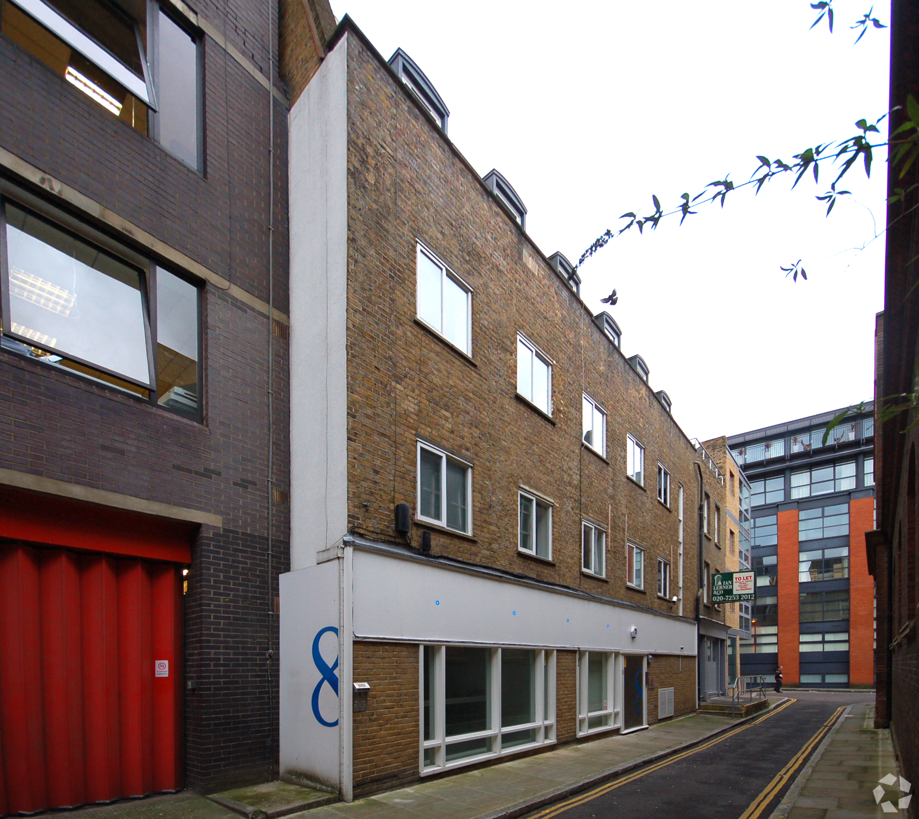 8 Eagle Ct – Office Space for Lease – 2,873 sq ft – City Fringe, London EC1M 5QD