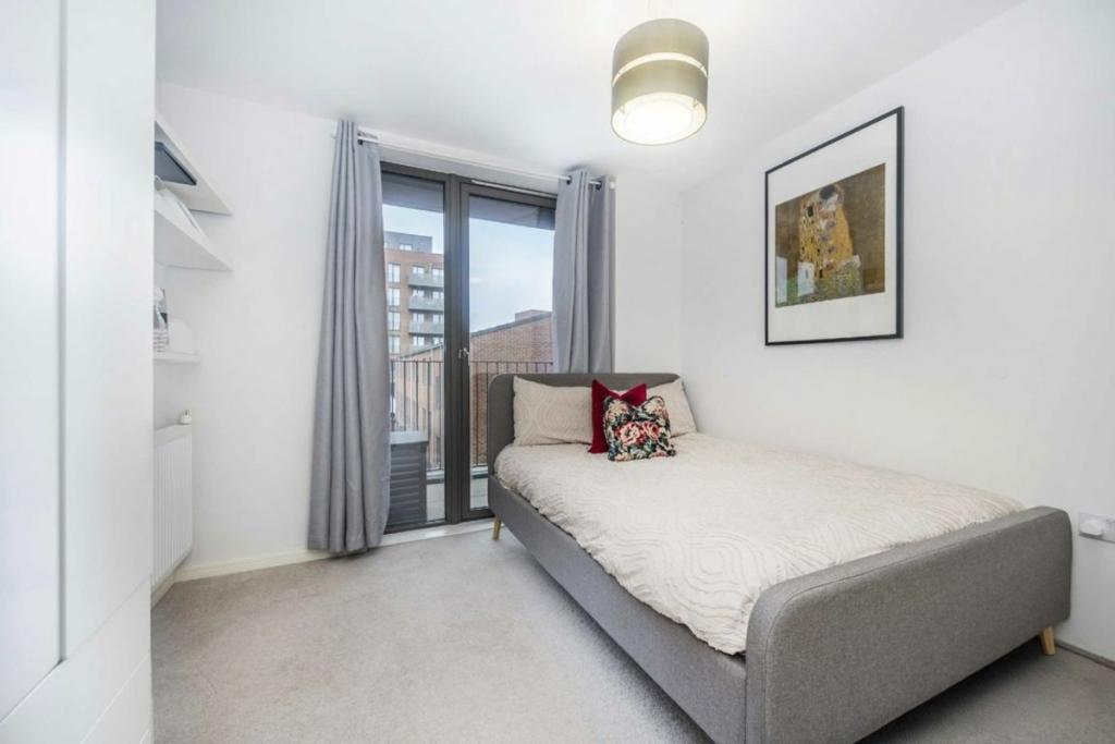 1-Bedroom Apartment for Sale – Canning Town, E16