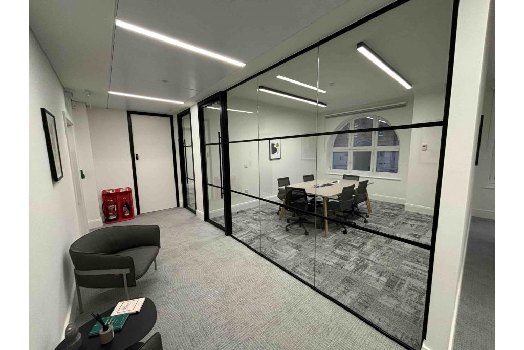 20-23 Holborn – Viaro House – Office – London EC1N 2JD