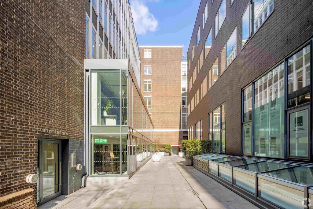 6-7 St. Cross St – The Courtyard Building – Office Space for Lease – London EC1N 8UB