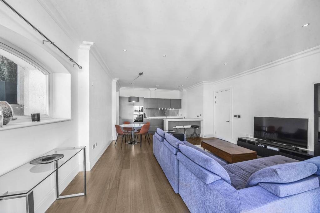 Sterling Mansions – 2-Bedroom Apartment for Sale – Aldgate, London, E1