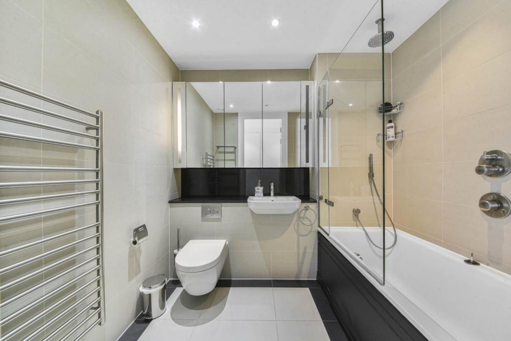 Sterling Mansions – 2-Bedroom Apartment for Sale – Aldgate, London, E1