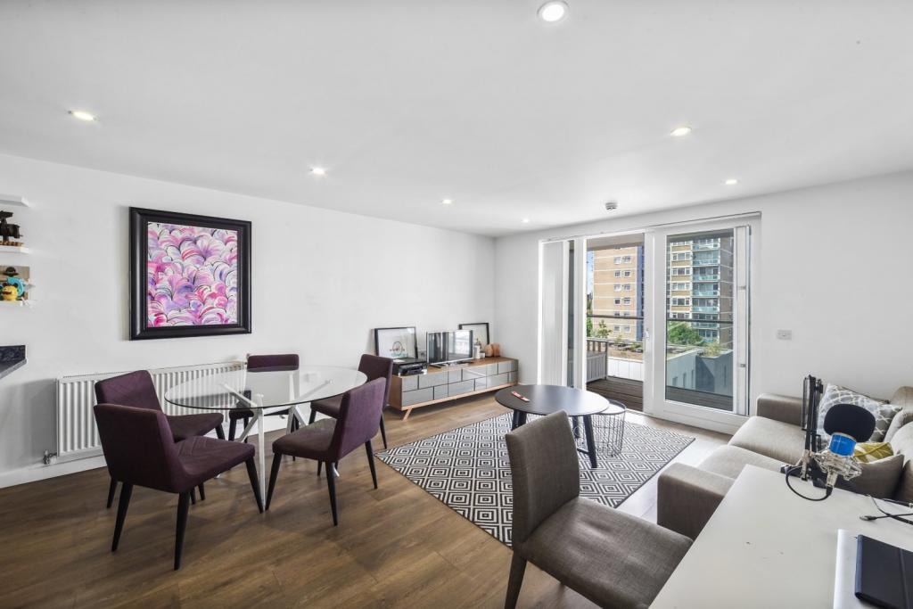 Queensbury House – 2-Bedroom Apartment for Sale – Poplar, London, E14