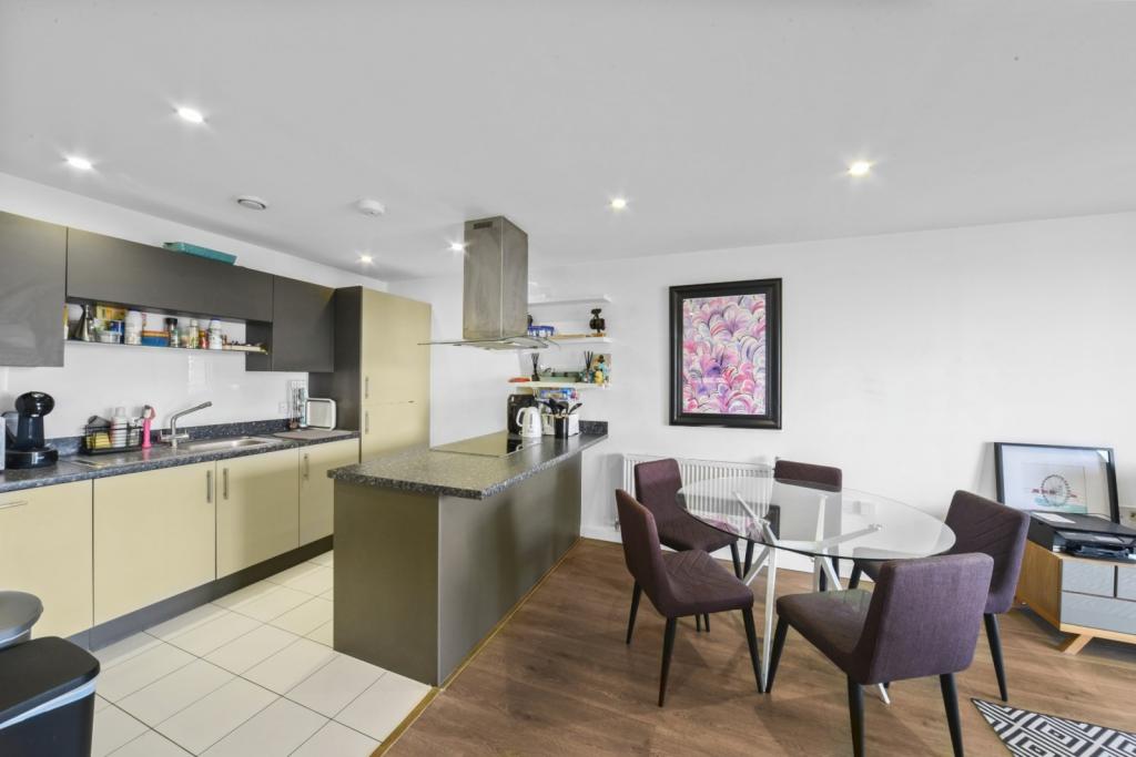 Queensbury House – 2-Bedroom Apartment for Sale – Poplar, London, E14