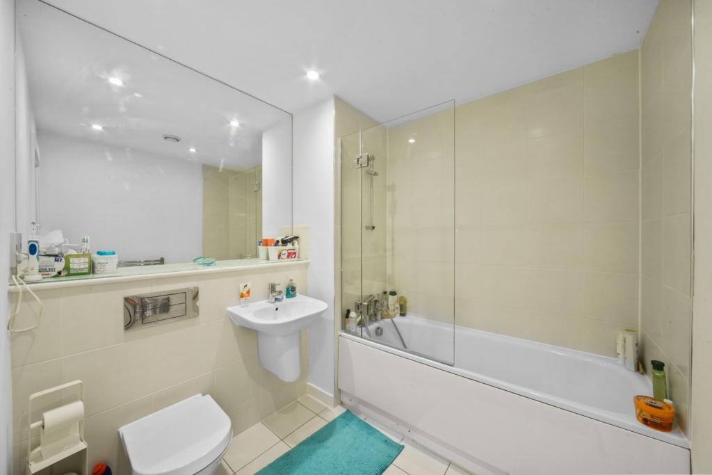 Queensbury House – 2-Bedroom Apartment for Sale – Poplar, London, E14