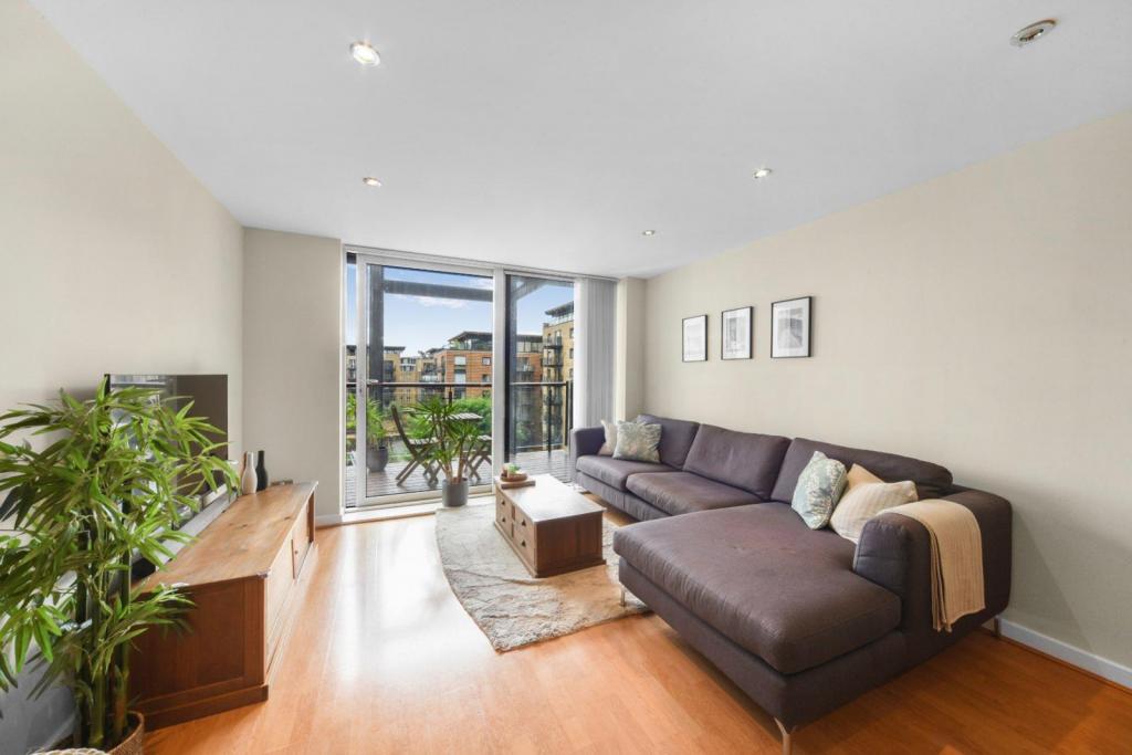 Berglen Court – 2-Bedroom Apartment for Sale – Limehouse, London, E14