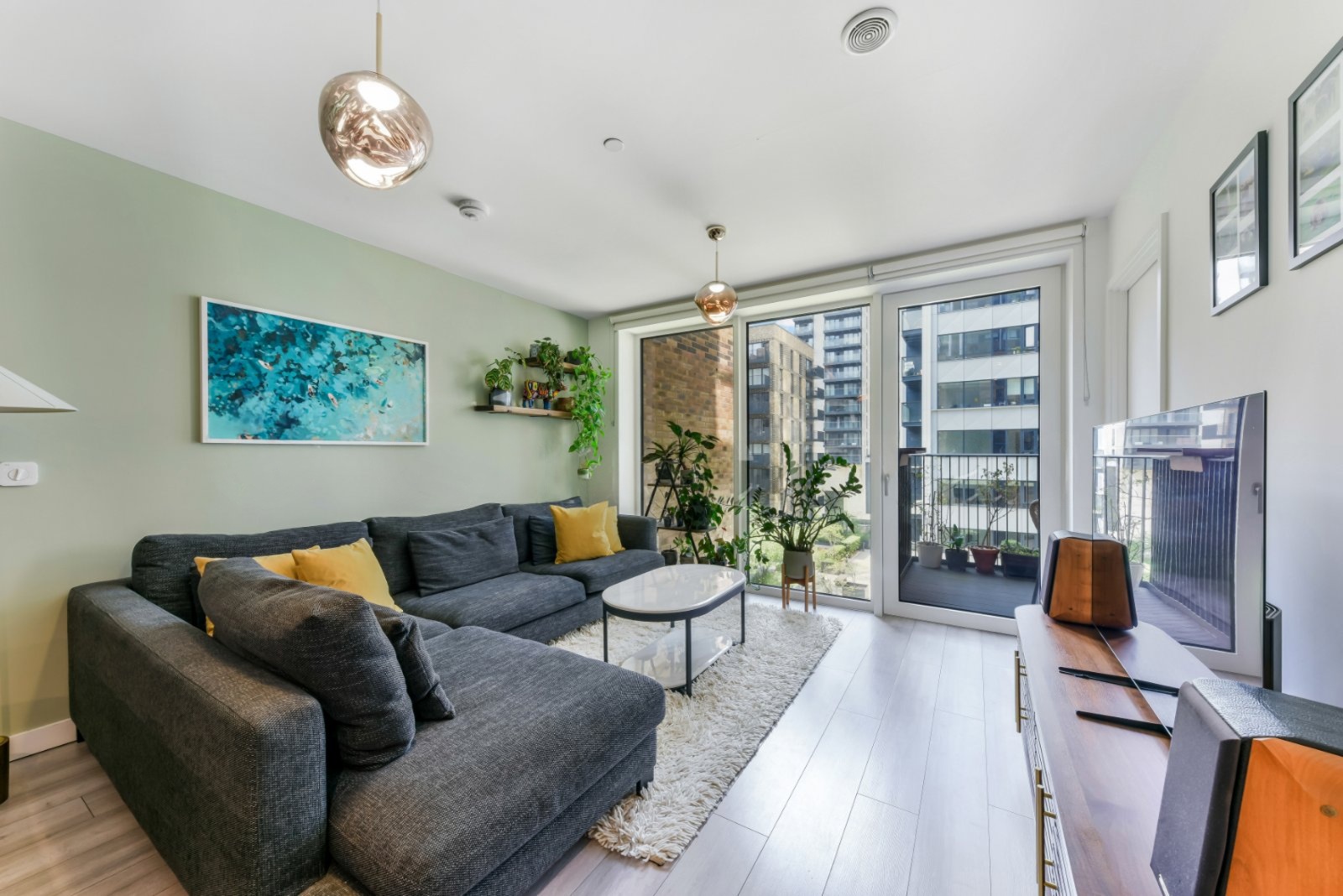 2 Bedroom Apartment for Sale – New Lion Way, London, SE17 – £700,000 Guide Price