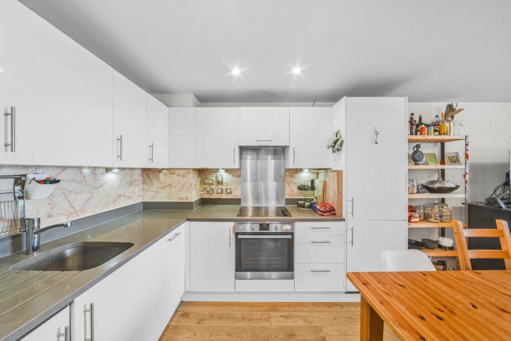 2 Bedroom Apartment for Sale – Houblon Apartments, Tyne Street, Aldgate, London