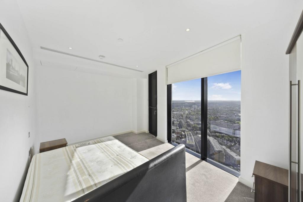 2 Bedroom Penthouse Apartment for Sale – Walworth Road, Elephant & Castle, London,