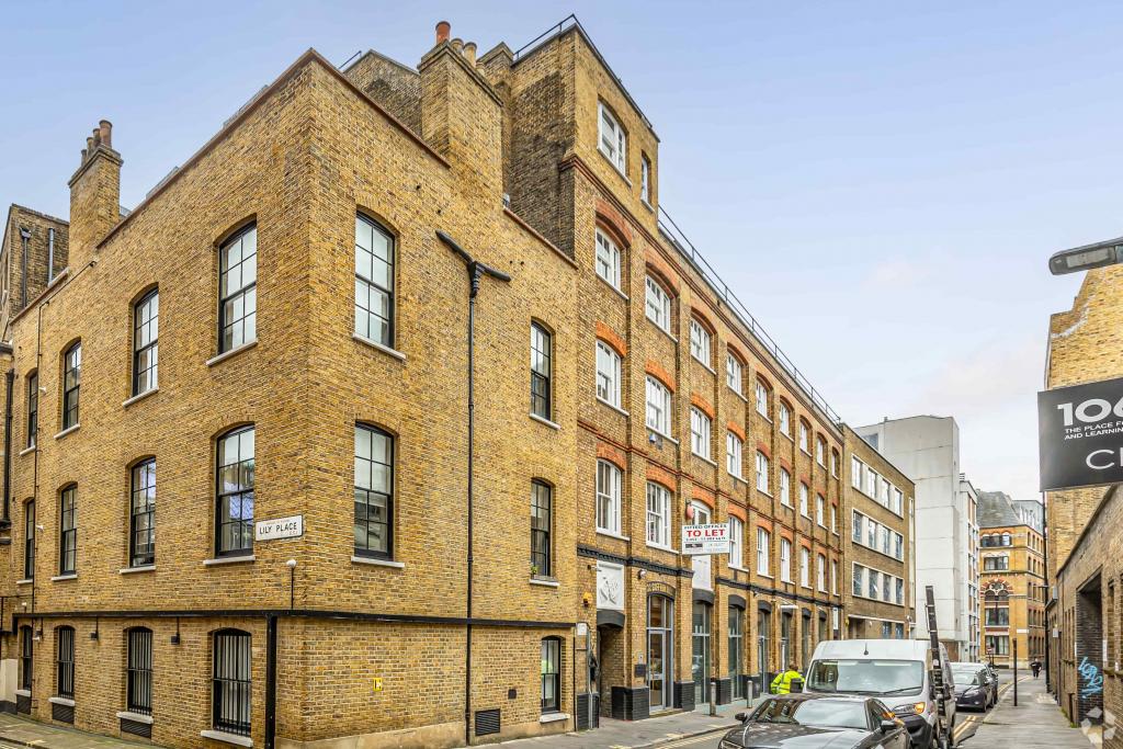 £42.50 per sq ft – 32-38 Saffron Hill, Clerkenwell, London EC1N 8FH – Office Space for Lease