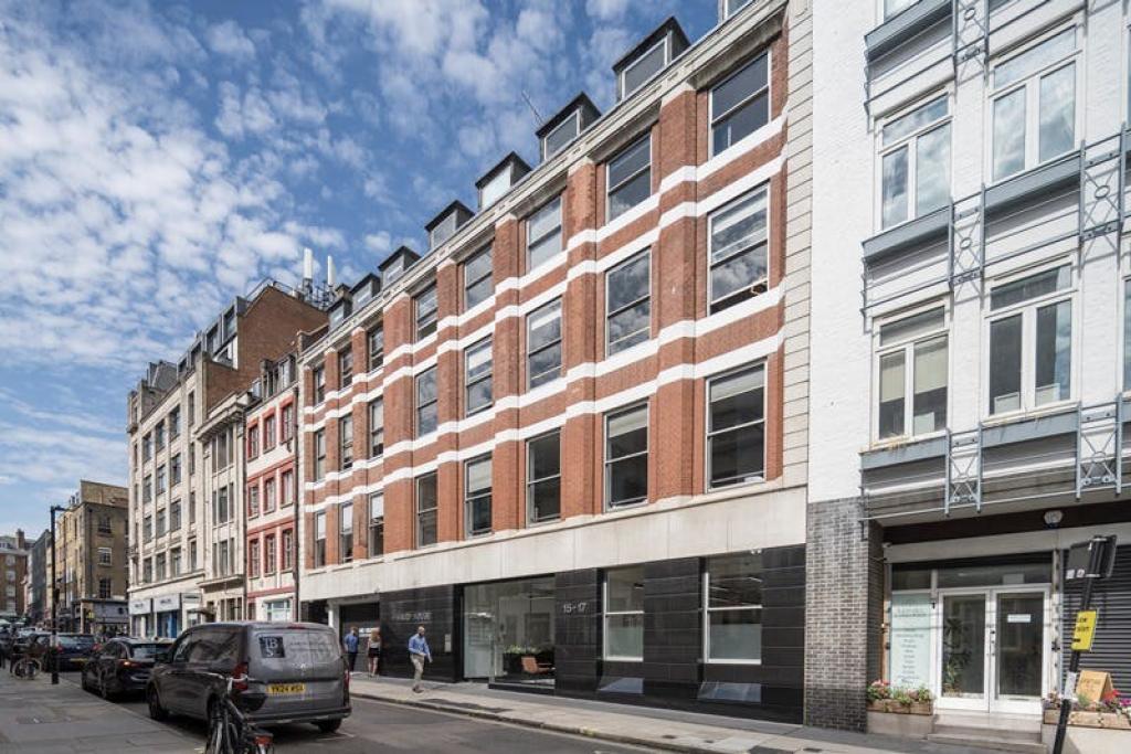 £67.50 per sq ft – 15-17 St Cross St, Clerkenwell, London EC1N 8UW – Office Space for Lease