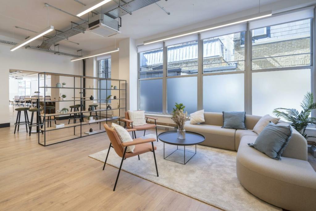 £67.50 per sq ft – 15-17 St Cross St, Clerkenwell, London EC1N 8UW – Office Space for Lease